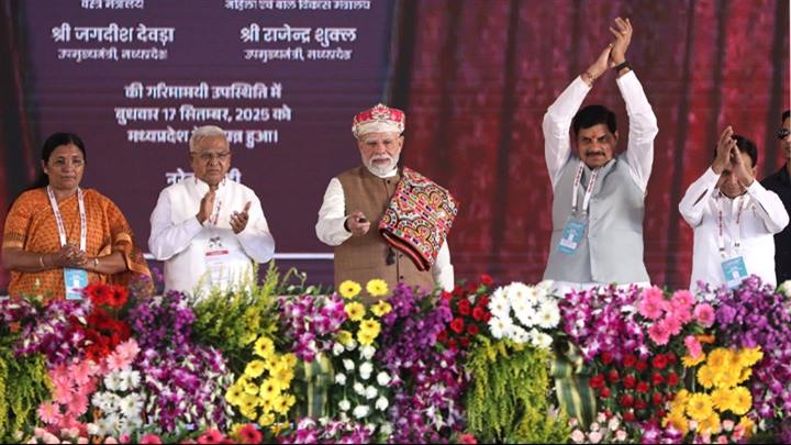“Bringing smile to poorest is my worship and resolve” : Prime Minister Shri Modi